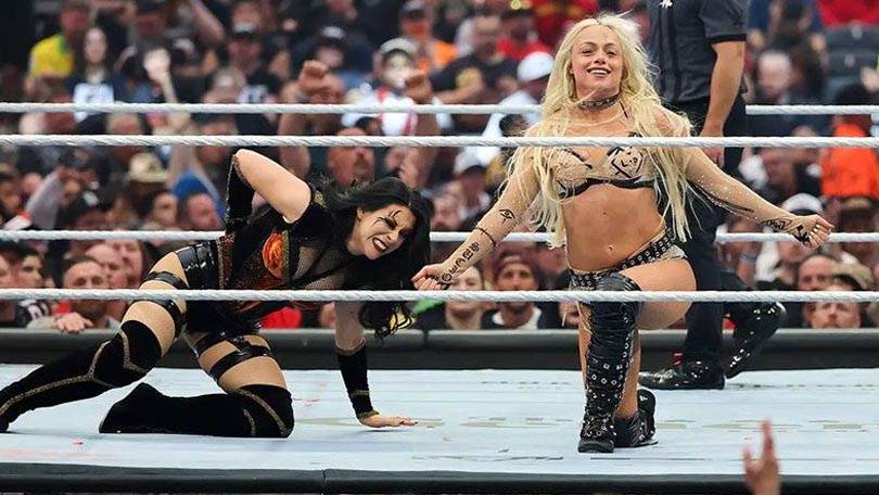 Stephanie Vaquer & Liv Morgan