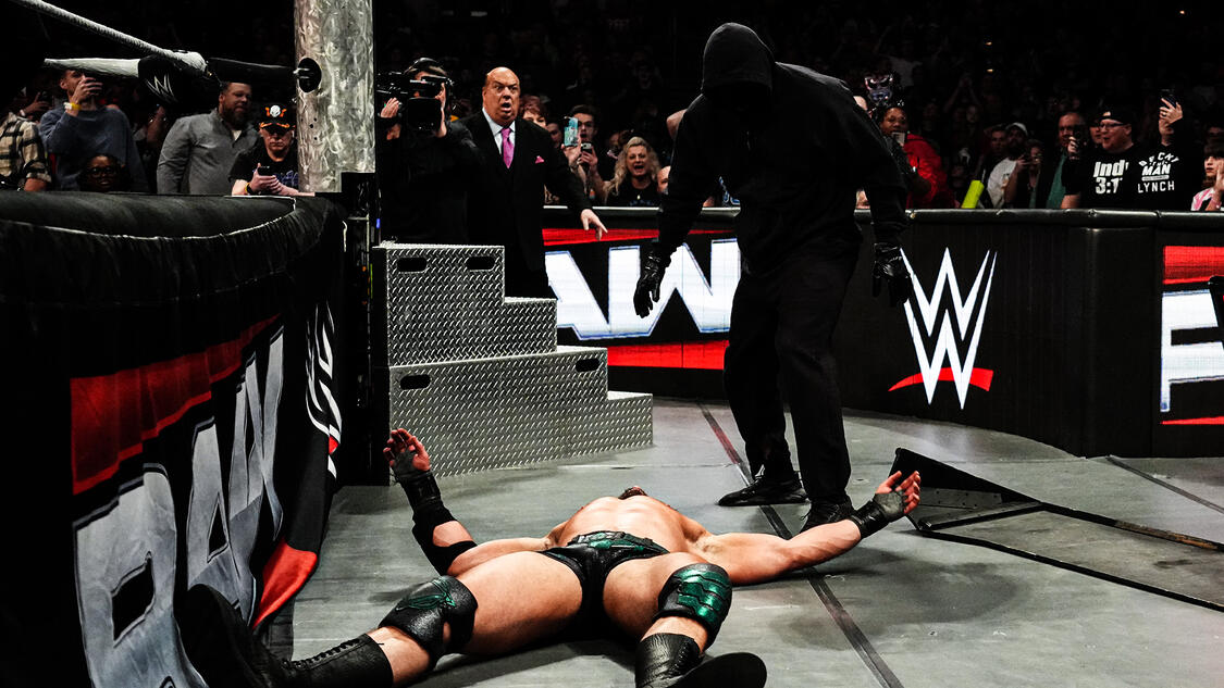 Info o identitě maskovaného útočníka v pondělní show WWE RAW