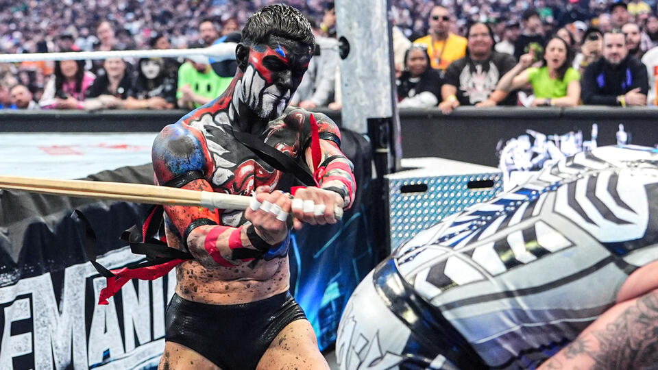 Demon Finn Bálor vs. Dominik Mysterio