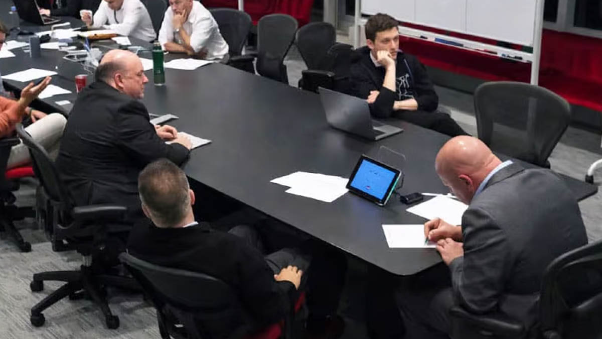 WWE využívá taktiky jako vládní agentury k prevenci úniků informací uvnitř společnosti