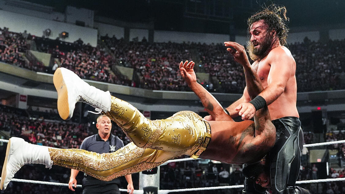 WWE RAW