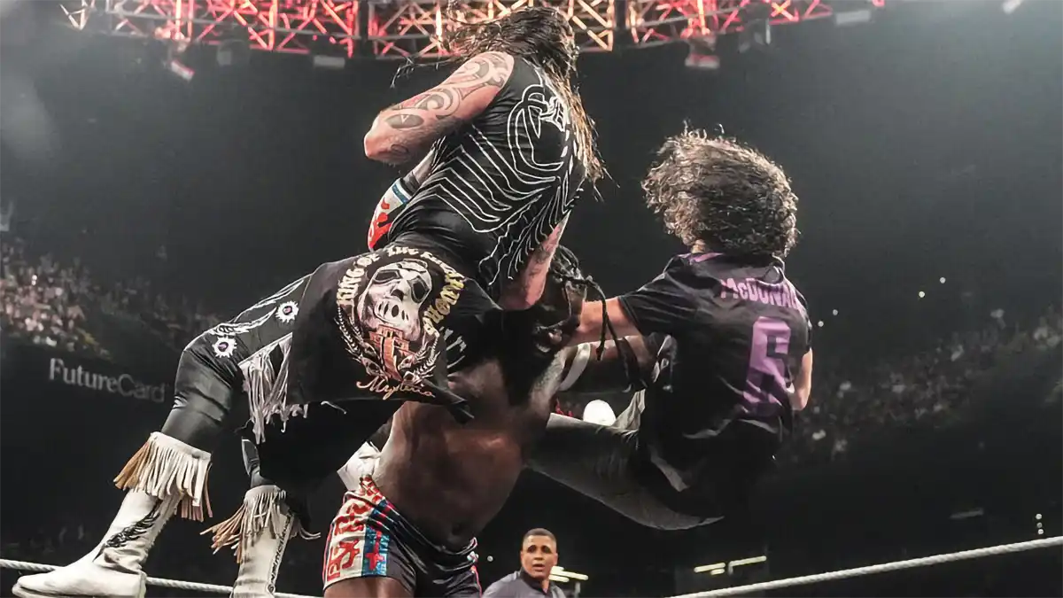WWE RAW 15/06/26 WWE RAW 15/06/26