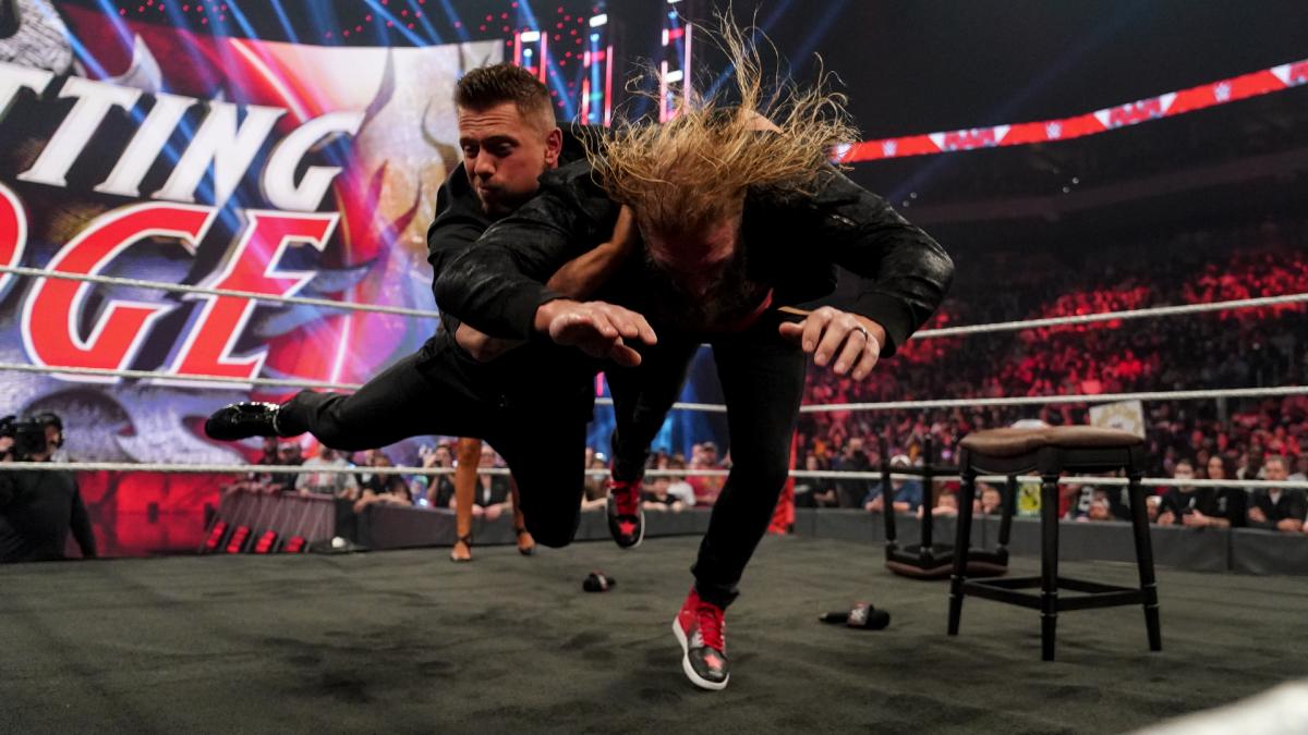 Videa (videos) - WWE RAW