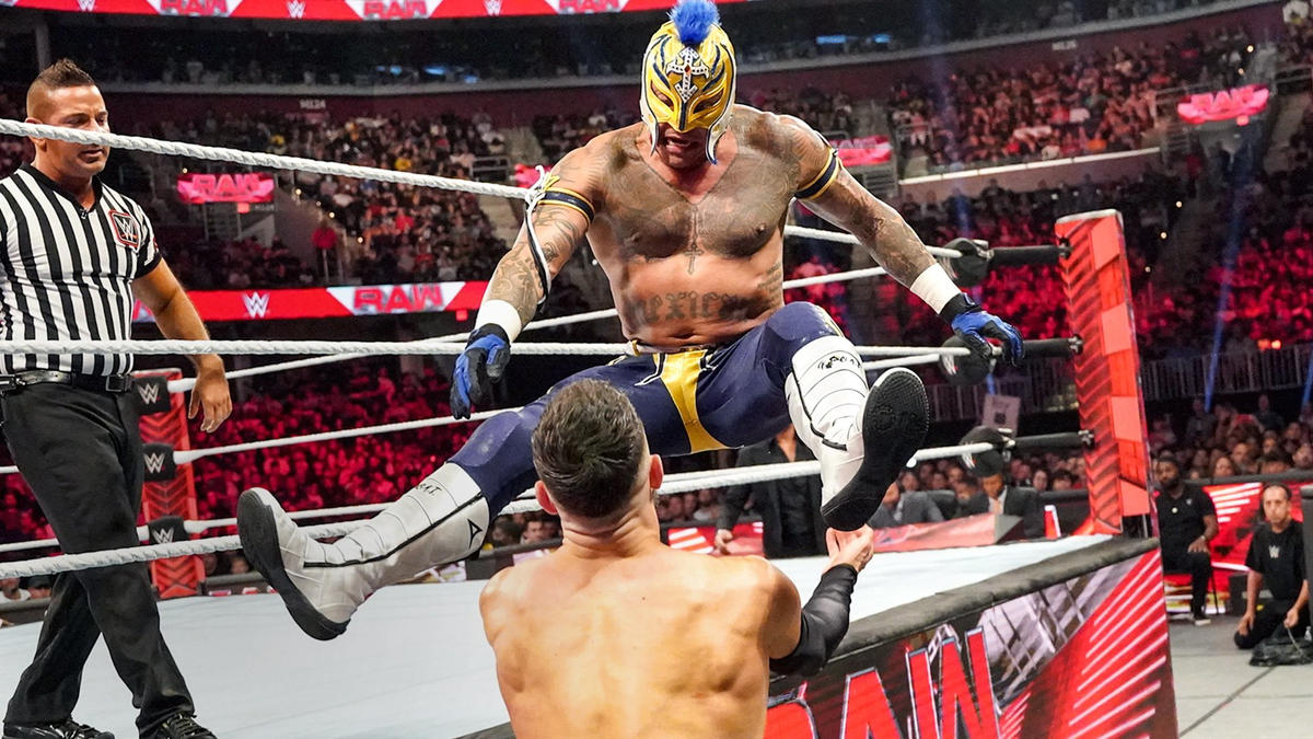 Videa (videos) - WWE RAW