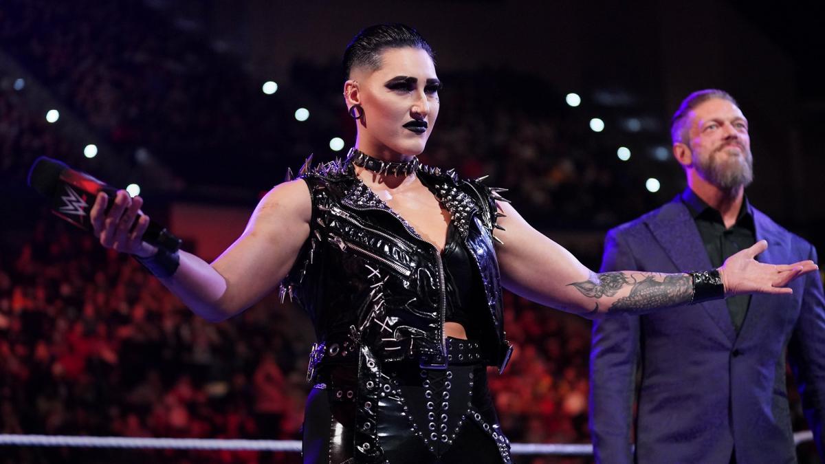 Videa (videos) - WWE RAW