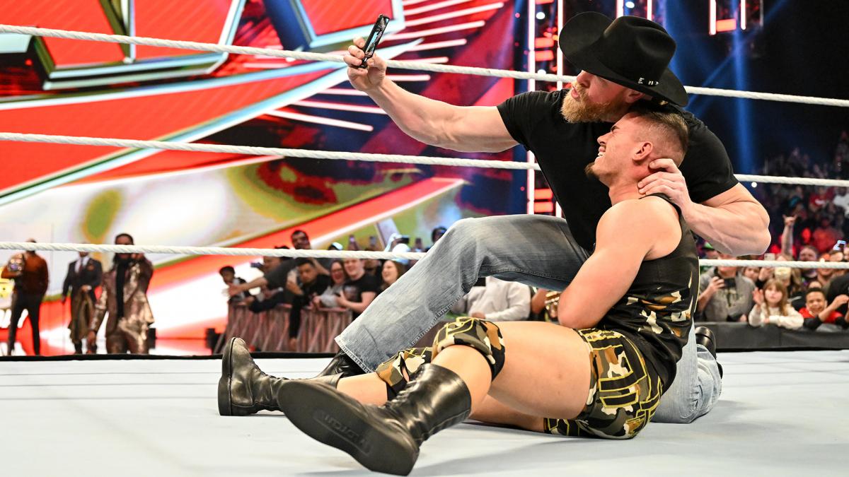 Videa (videos) - WWE RAW