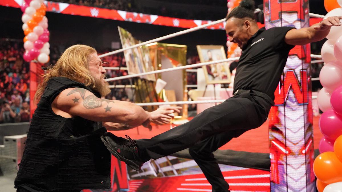 Videa (videos) - WWE RAW