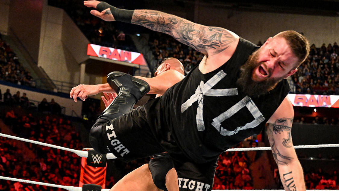 Videa (videos) - WWE RAW