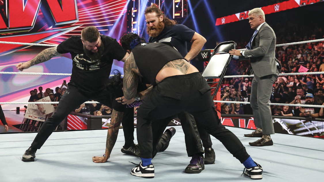 Videa (videos) - WWE RAW