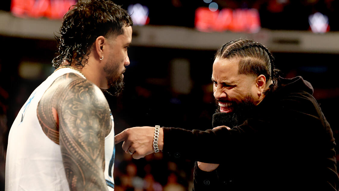 Videa (videos) - WWE RAW