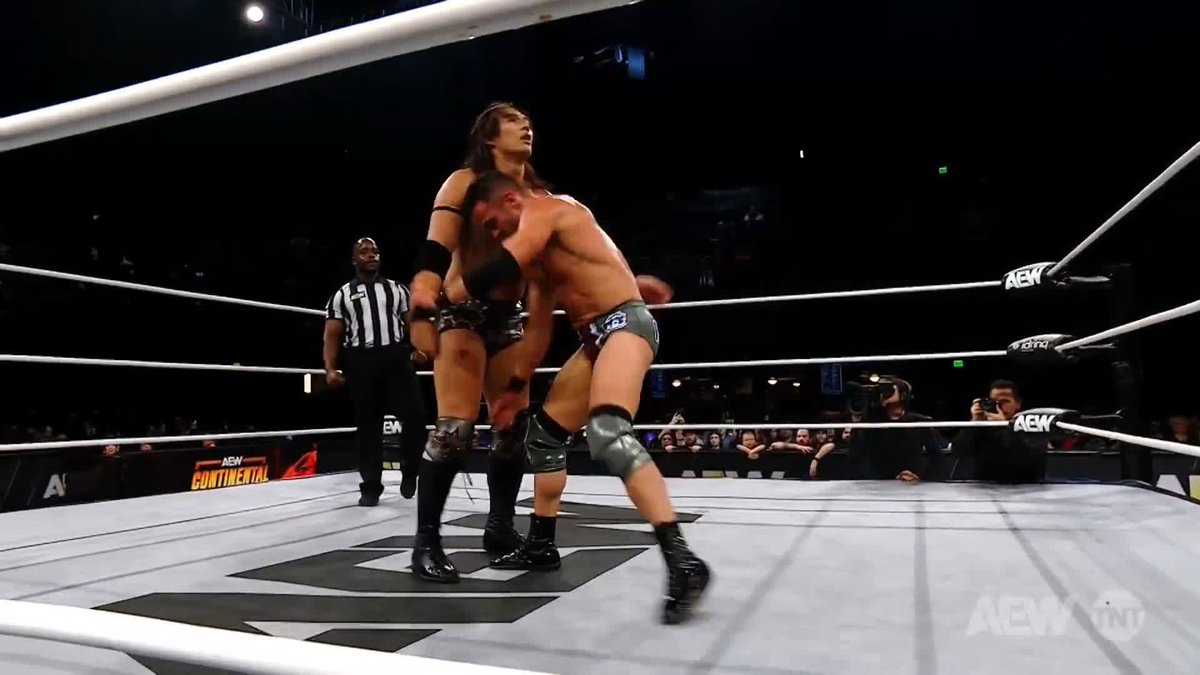 Videa (videos) - AEW Collision