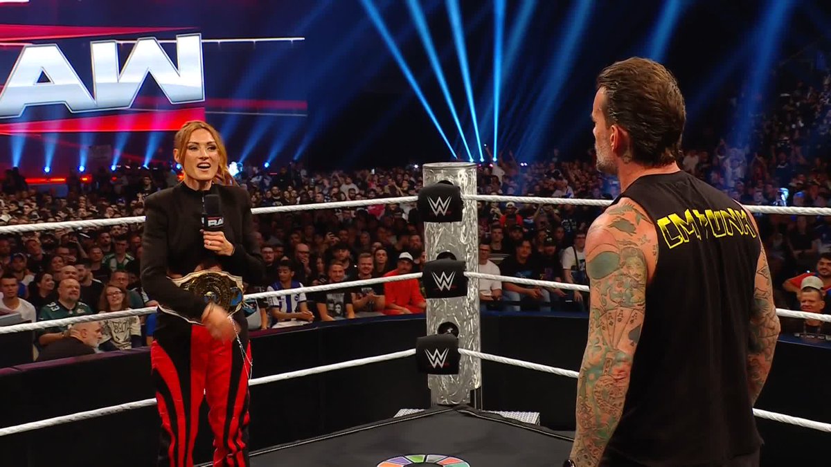 Videa (videos) - WWE RAW
