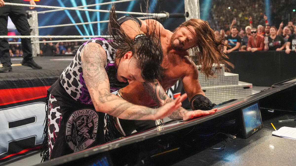 WWE RAW (01.09.2025)