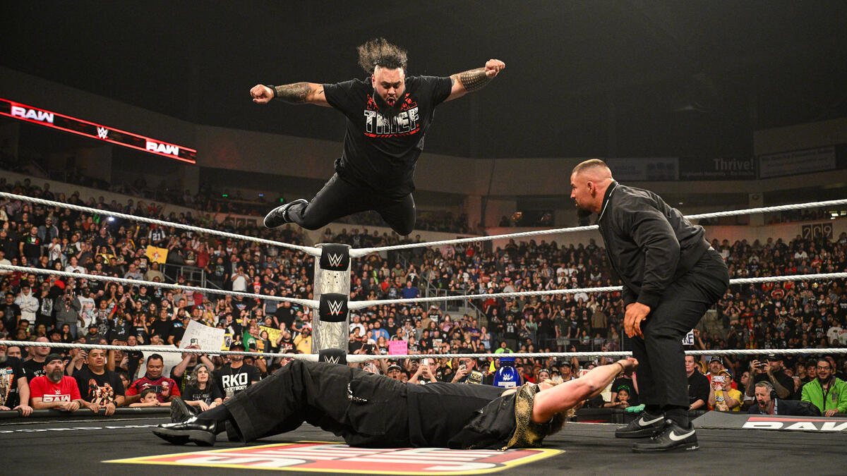 Videa (videos) - WWE RAW