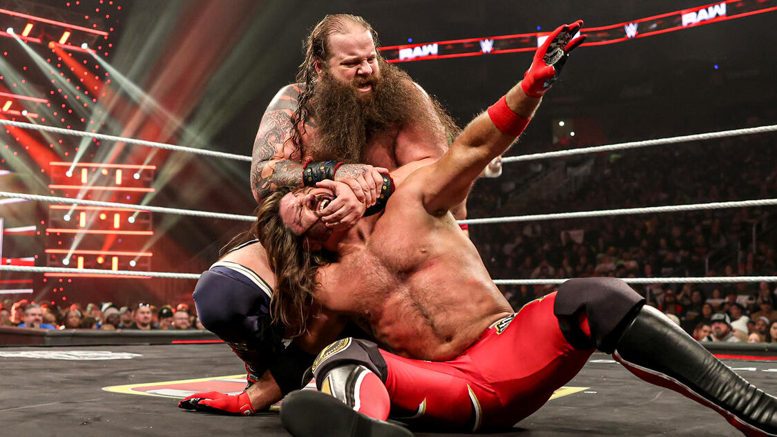 WWE RAW (08.12.2025)