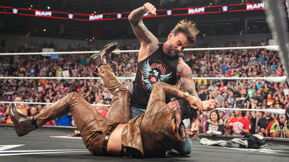 Videa (videos) - WWE RAW
