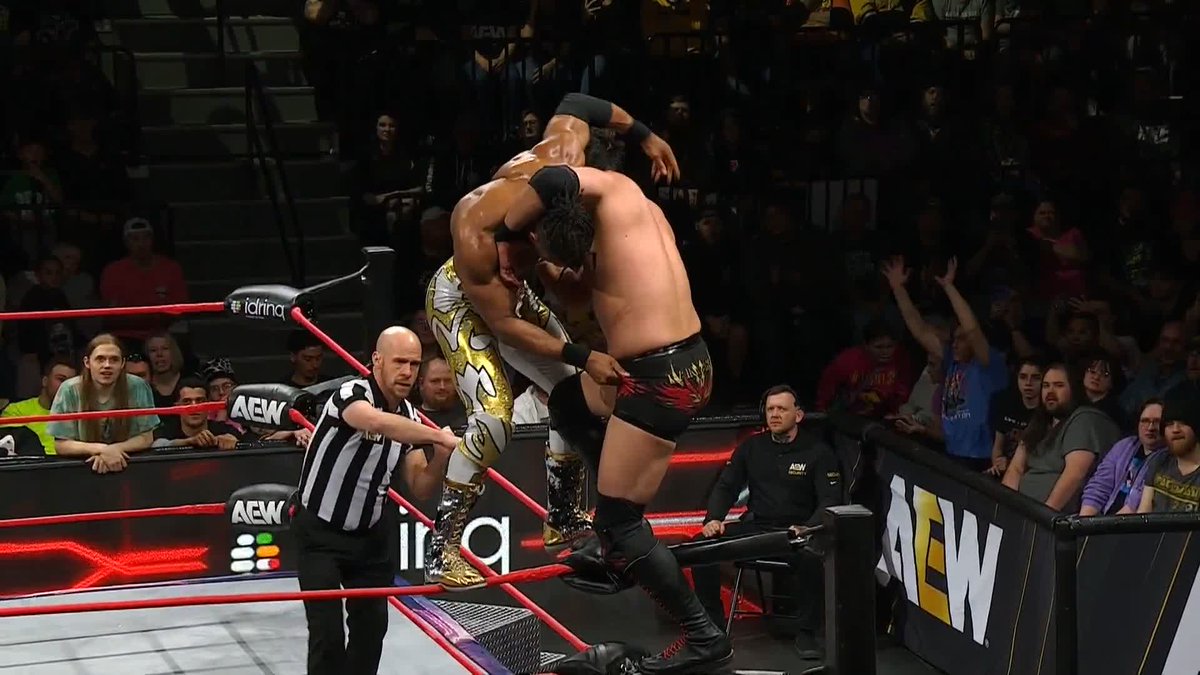 Videa (videos) - AEW Collision
