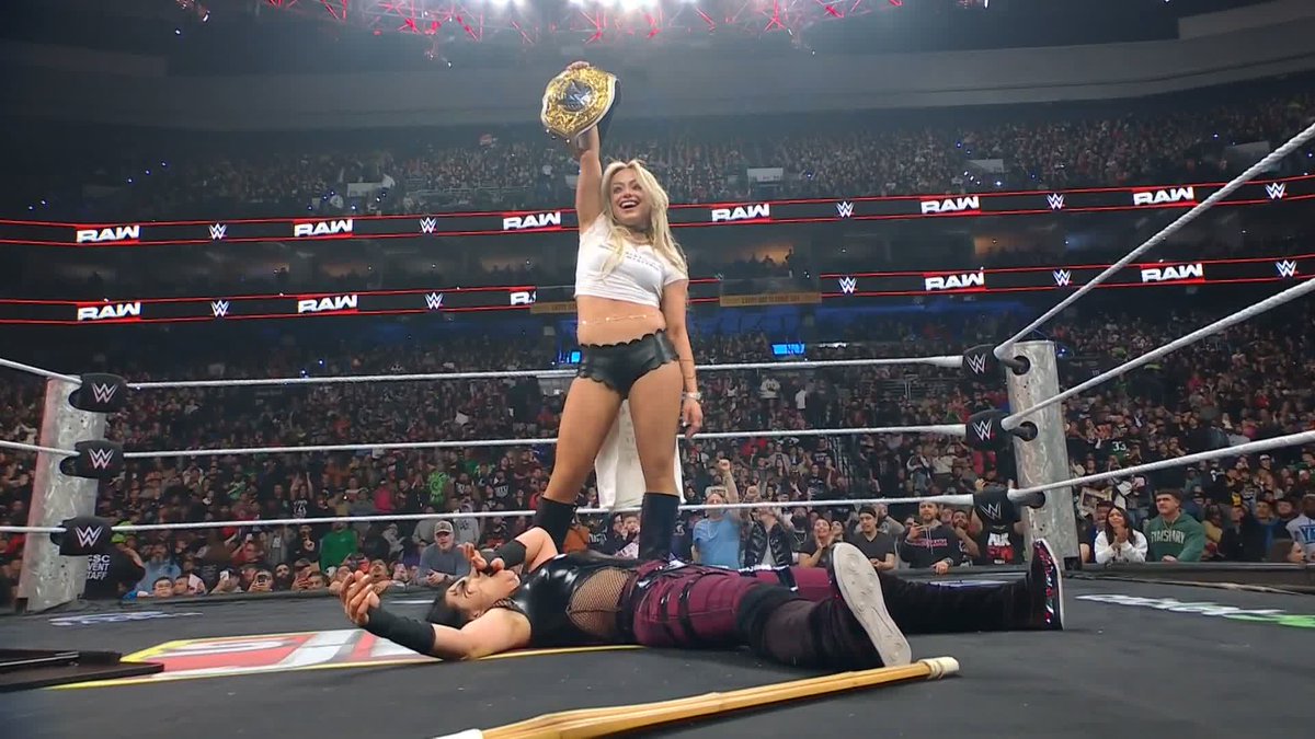 Videa (videos) - WWE RAW