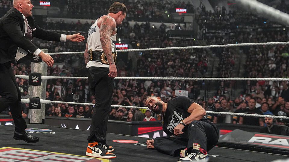 Videa (videos) - WWE RAW