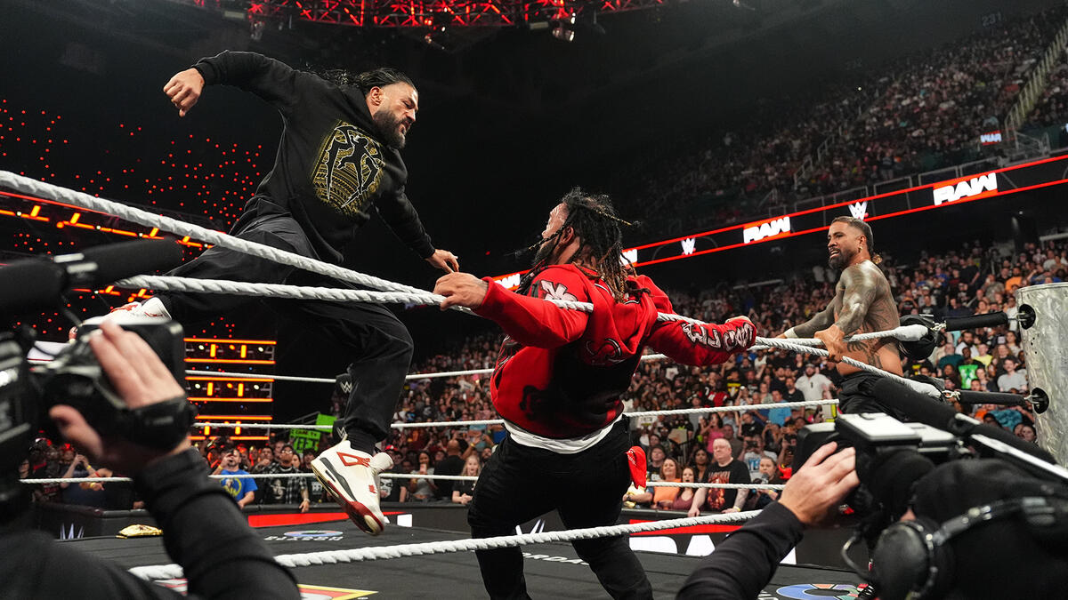 Videa (videos) - WWE RAW