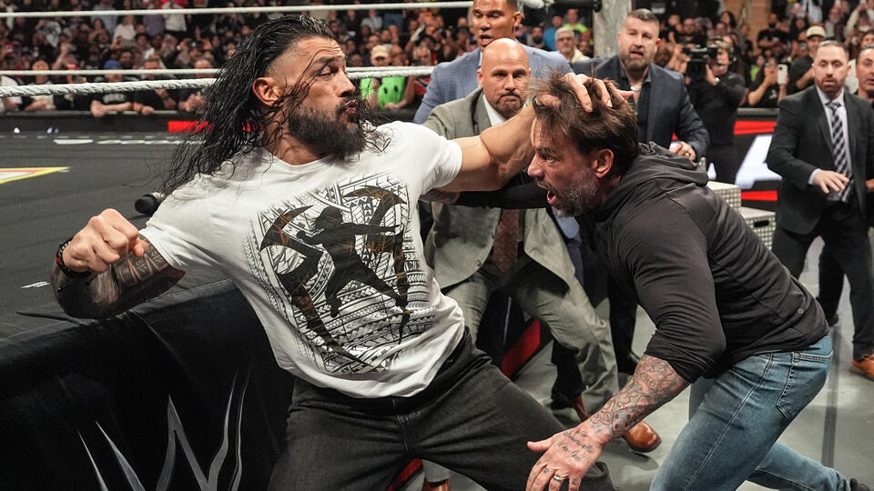 Videa (videos) - WWE RAW
