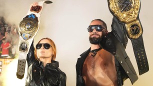 Becky Lynch & Seth Rollins