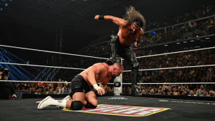 Bron Breakker vs. Seth Rollinx