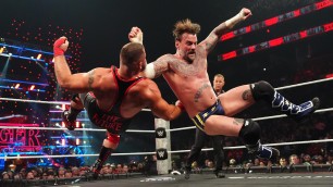 Bron Breakker vs. CM Punk