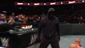 Maskovaný útočník